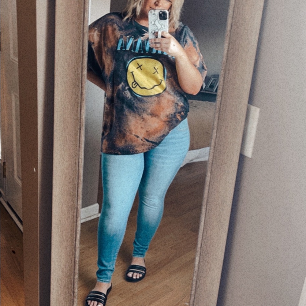 Bleached Band Tee